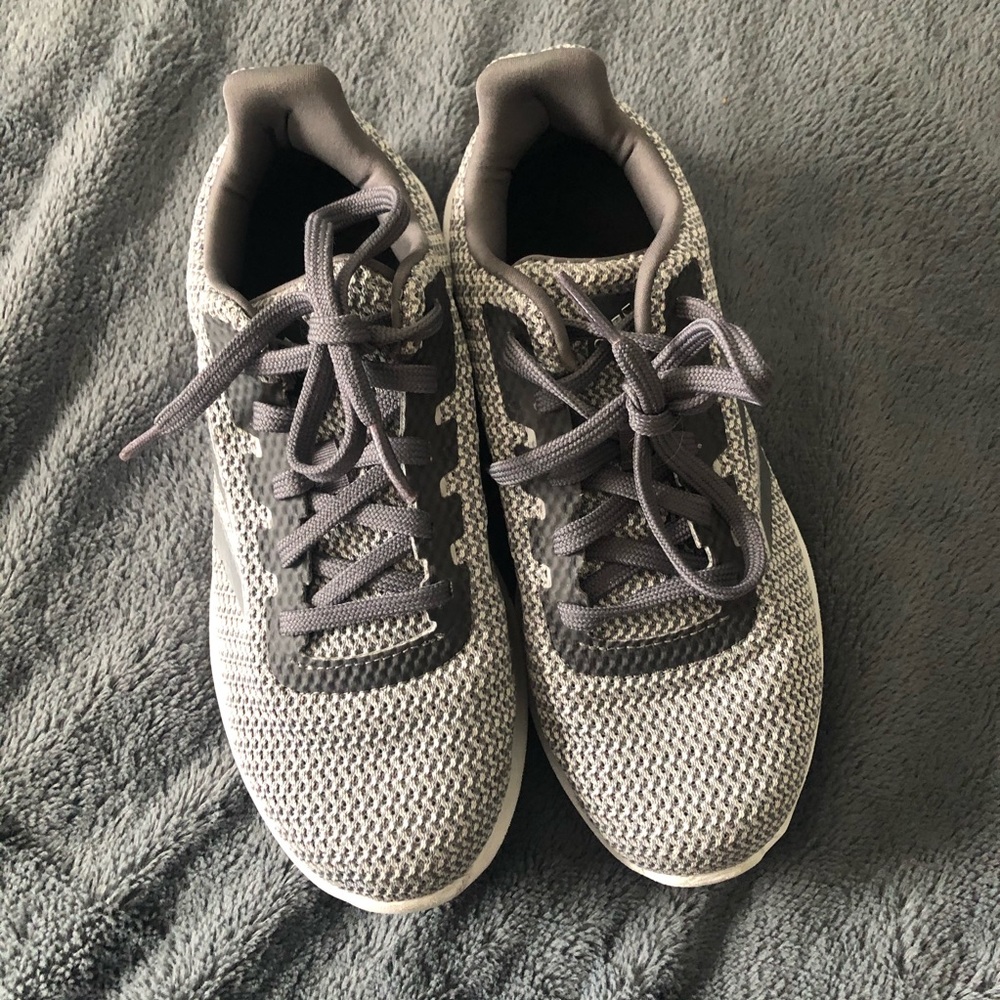 Grey/Gray Adidas Cloudfoam Practically New! - image 3